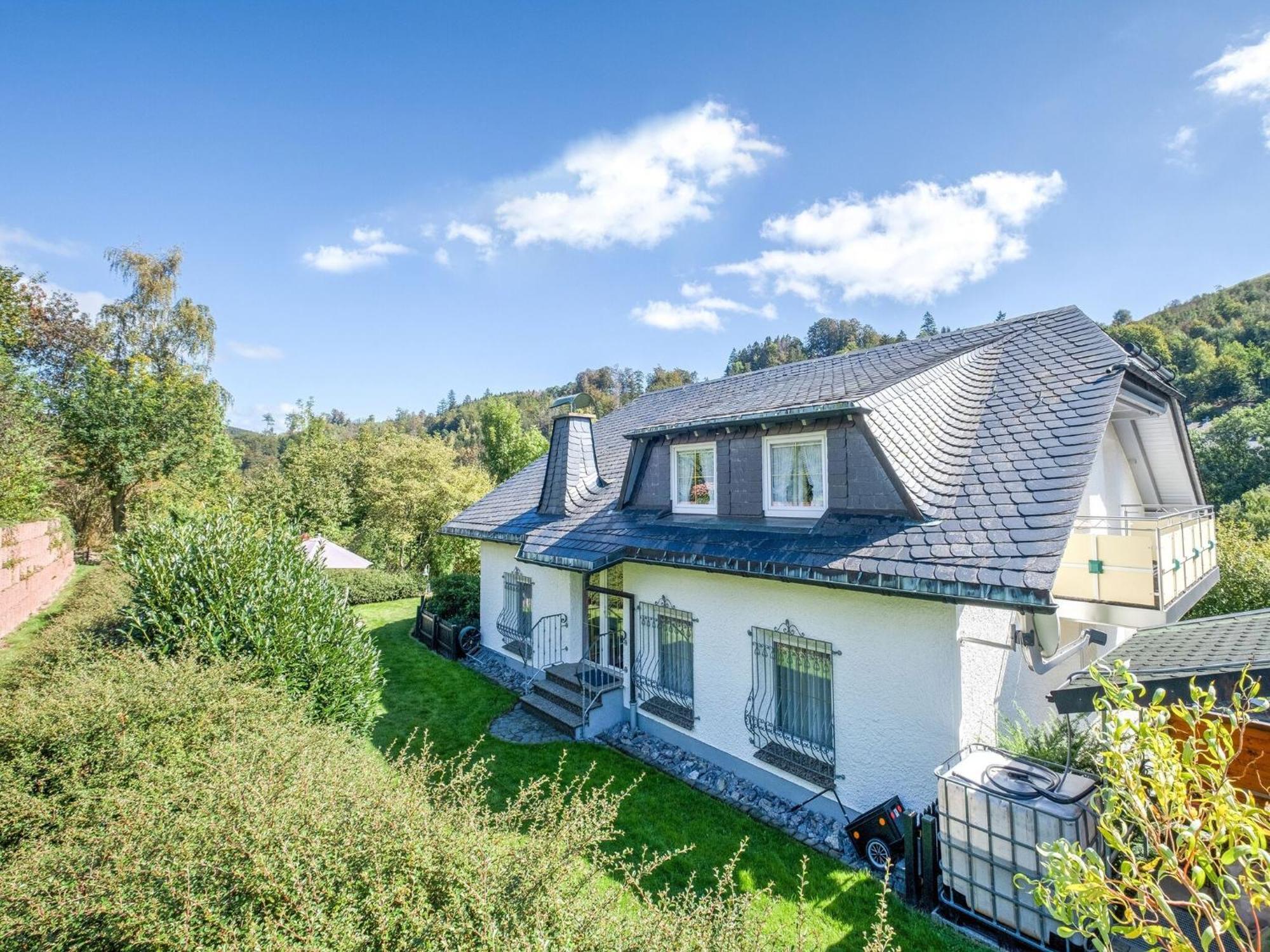 Modern Apartment In Schwalefeld With Garden Willingen  Exterior photo