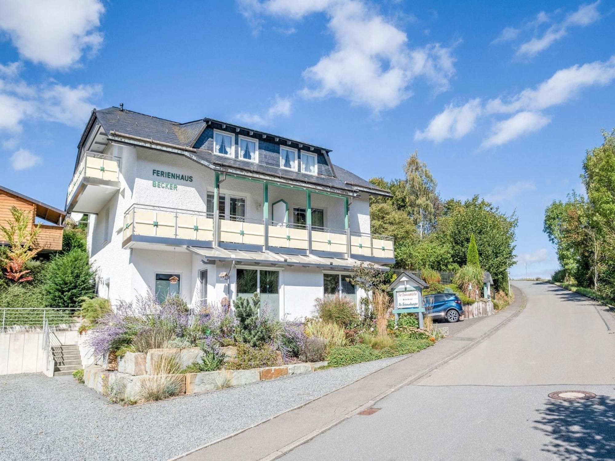 Modern Apartment In Schwalefeld With Garden Willingen  Exterior photo