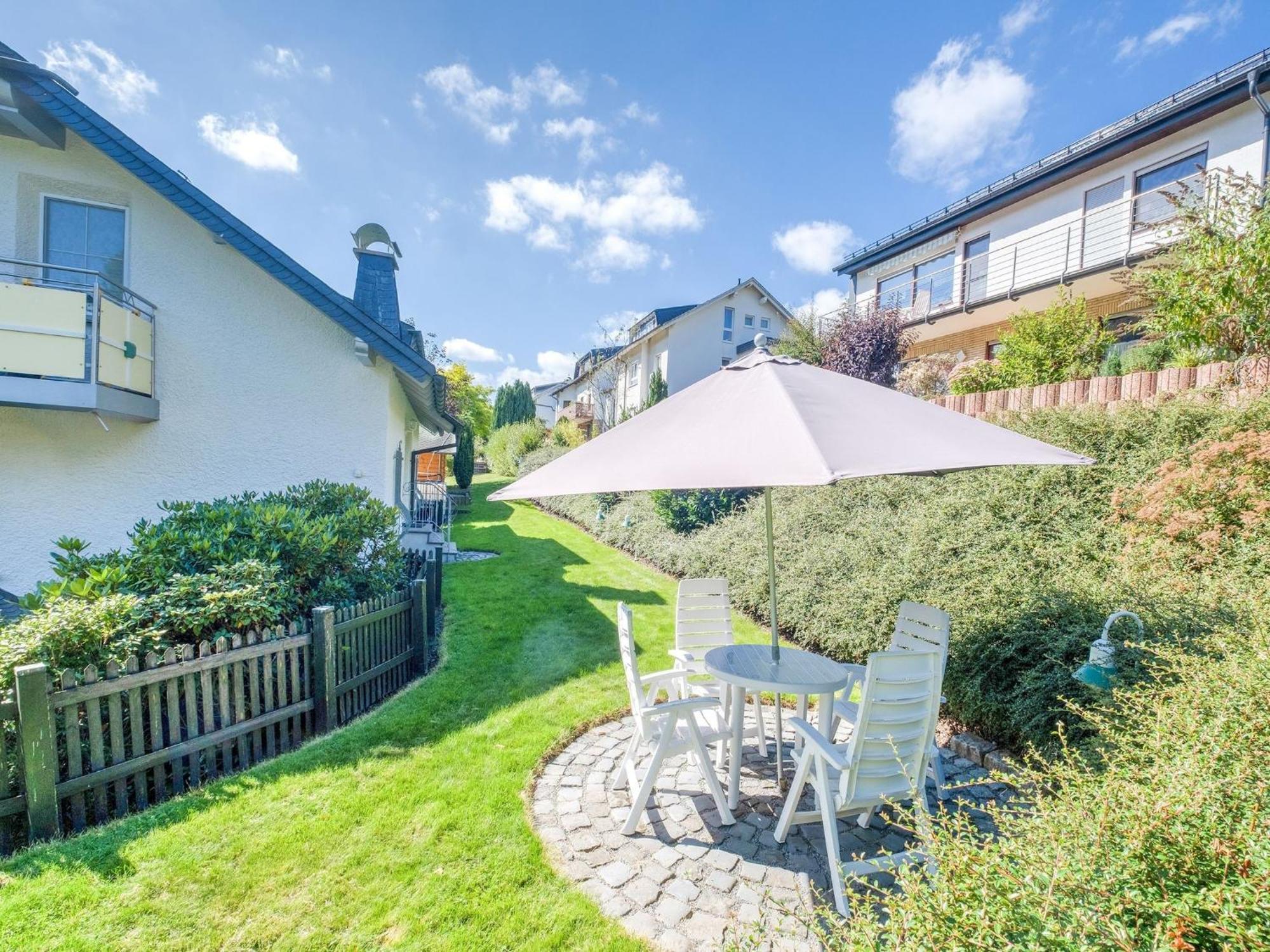 Modern Apartment In Schwalefeld With Garden Willingen  Exterior photo